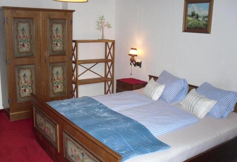 تختخواب و صبحانه Vorderwiesgut