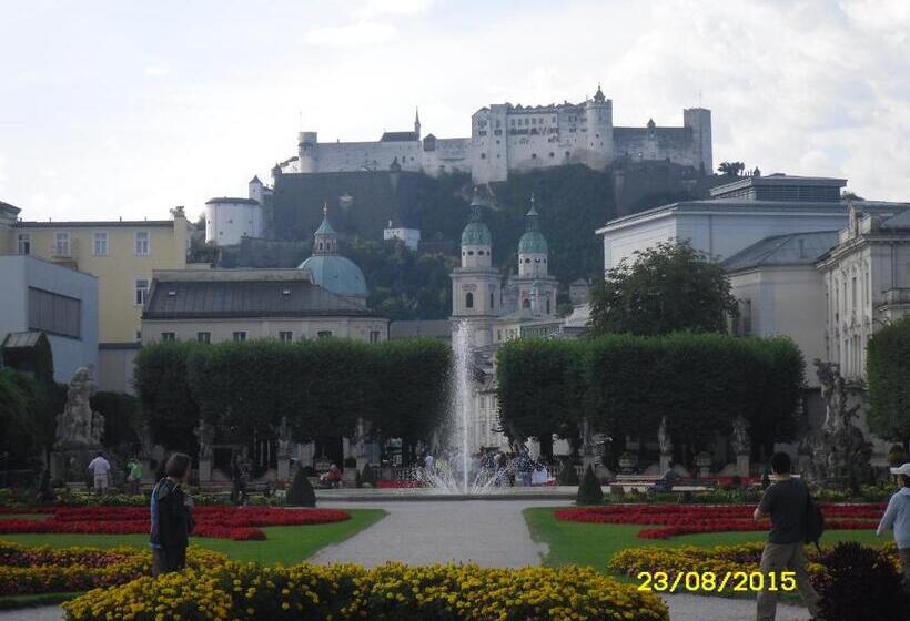 تختخواب و صبحانه Vorderwiesgut