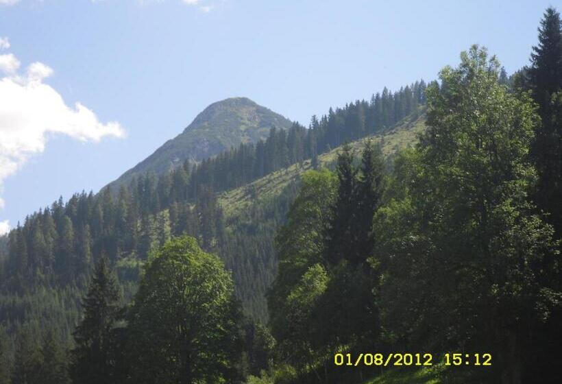 تختخواب و صبحانه Vorderwiesgut