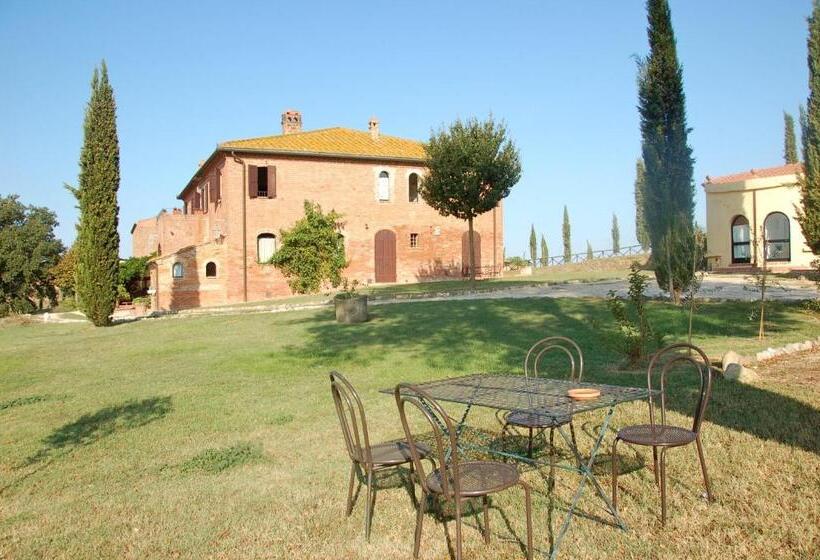 هتل Agriturismo Poggio Antico