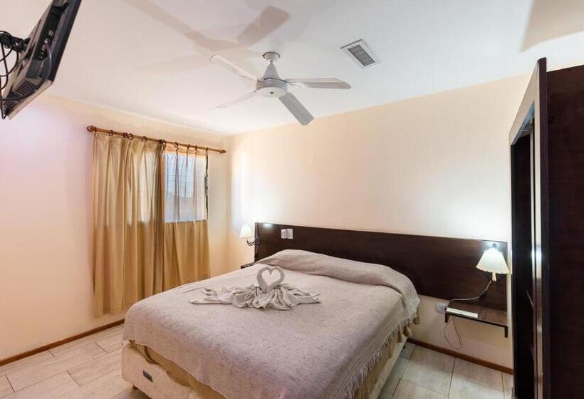 בית מלון כפרי Ayres Del Bosque