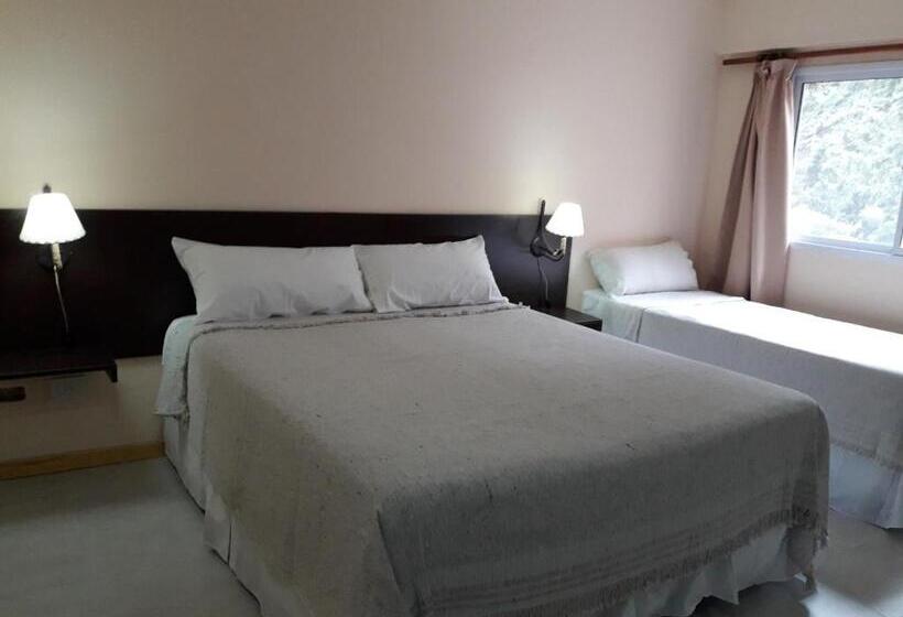 בית מלון כפרי Ayres Del Bosque