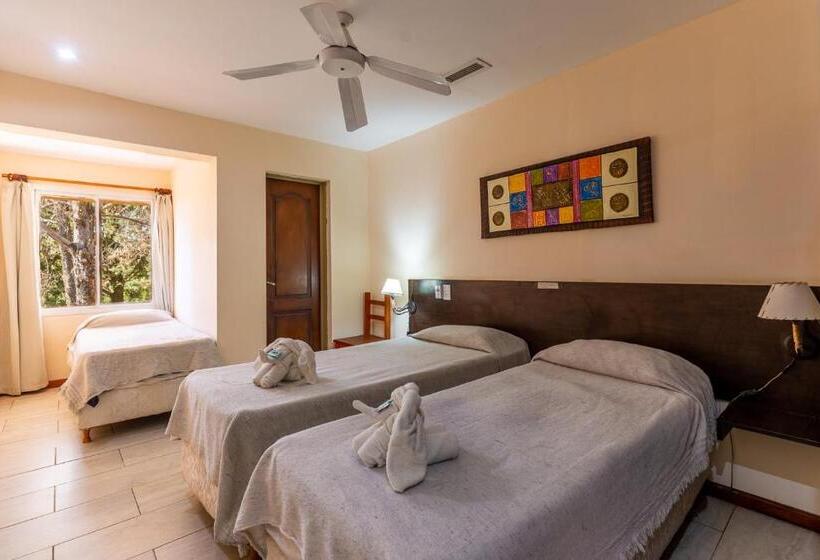 בית מלון כפרי Ayres Del Bosque