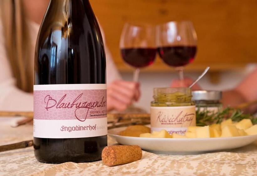 בית מלון כפרי Engadiner Apartments & Wines