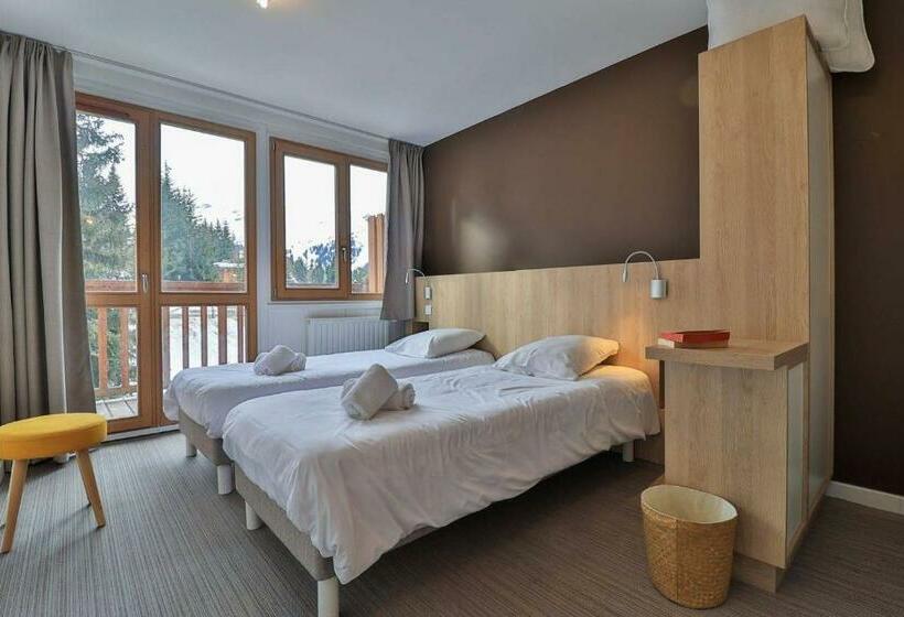 Отель Hôtel Le Chamois D Or, Ussim Vacances Méribel