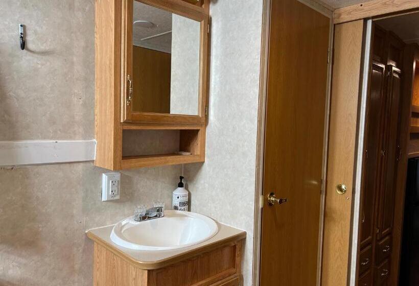 فندق Kozy Haven Log Cabin Rentals