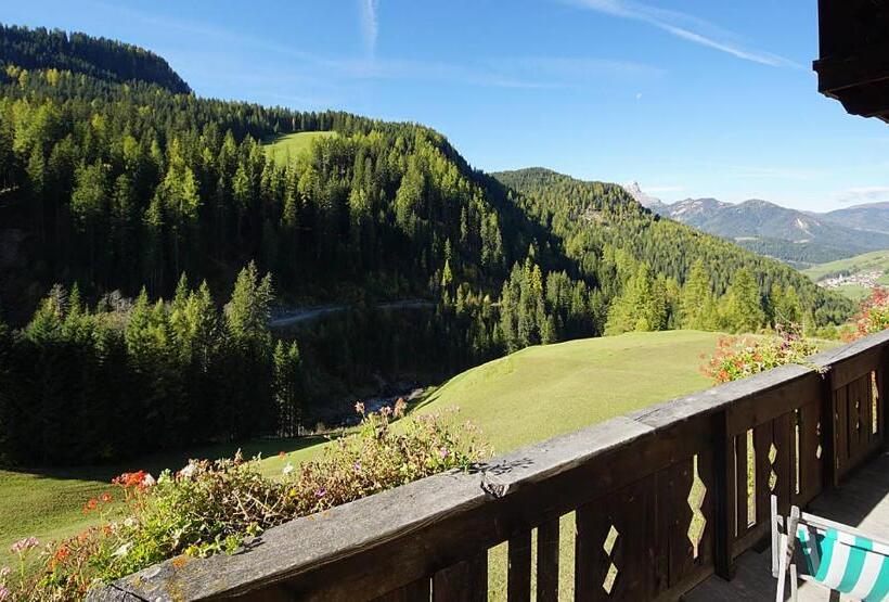 בית מלון כפרי Lüch Da Spescia