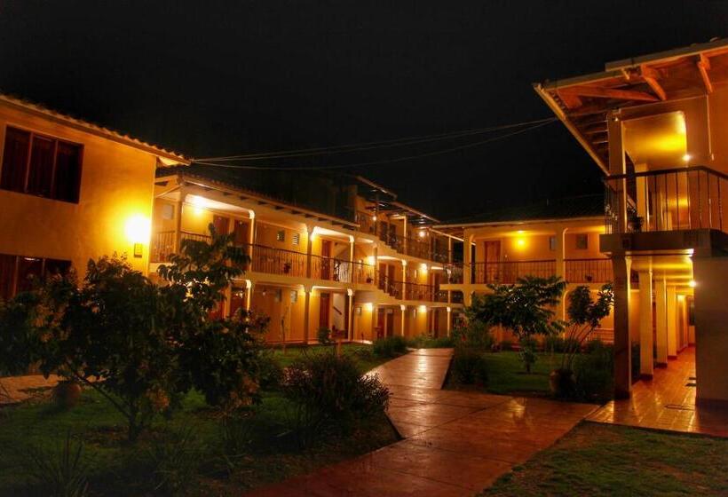 فندق Tunupa Lodge