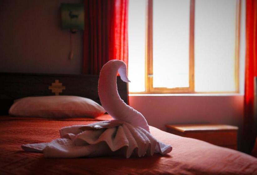 فندق Tunupa Lodge