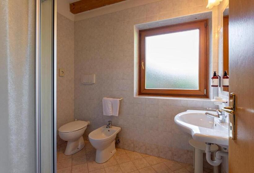 בית מלון כפרי Flos