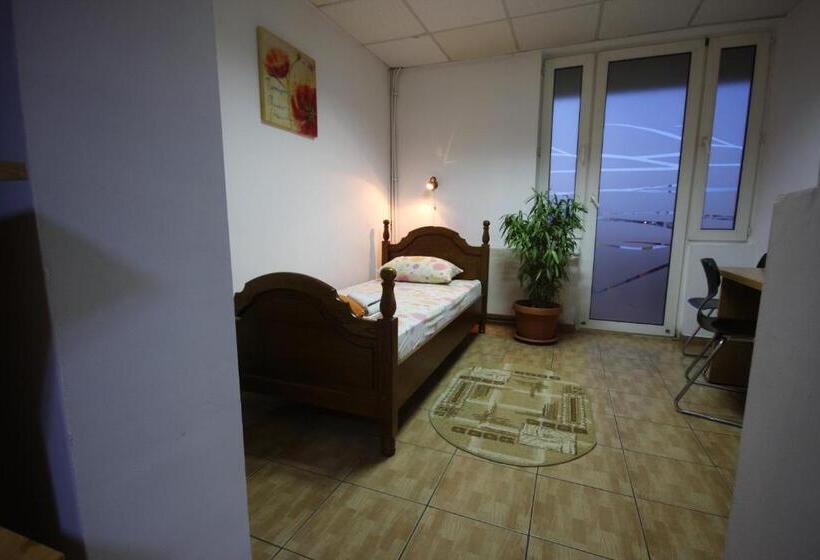 汽车旅馆 Il Capo Tour