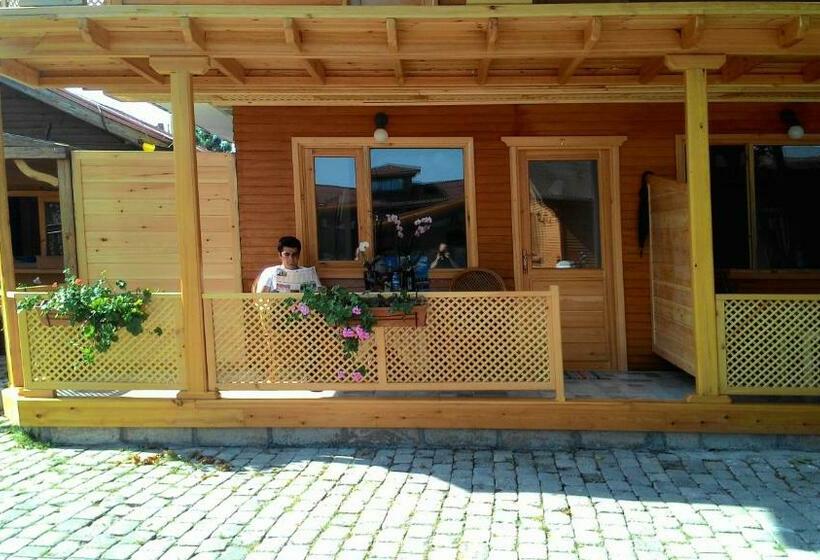 汽车旅馆 Zumrut Bahce