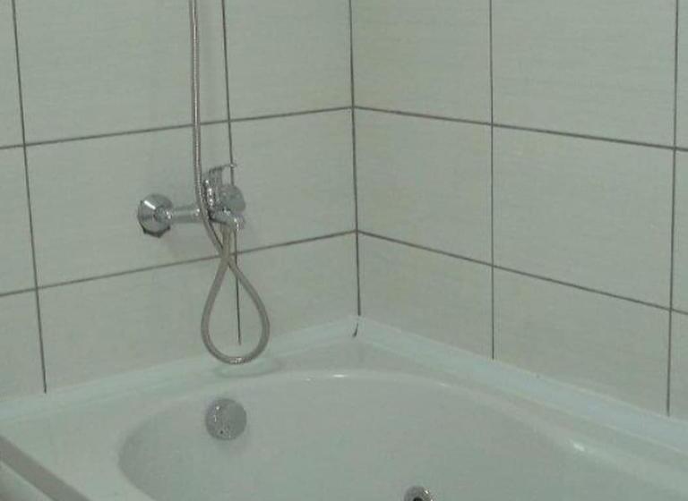 汽车旅馆 Zumrut Bahce