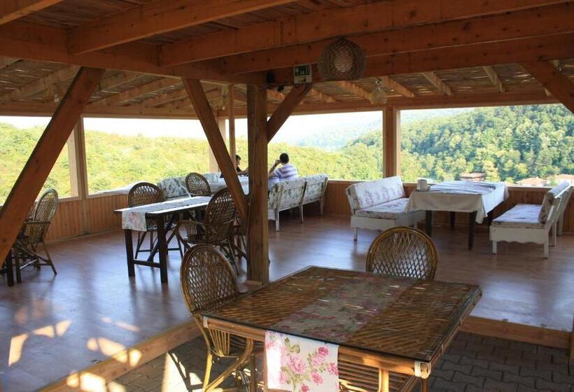 汽车旅馆 Zumrut Bahce