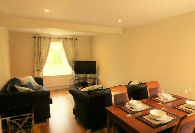 פנסיון Belle View House Self Catering