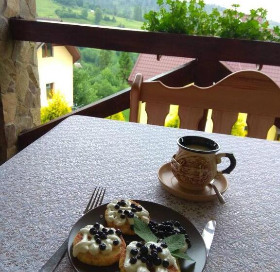 پانسیون Chalet Trostian