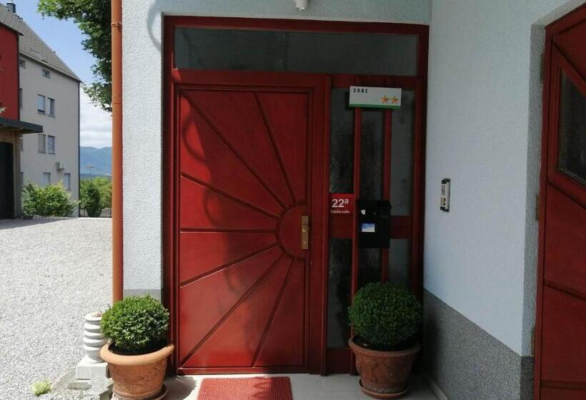 پانسیون City Center Blue Sky House