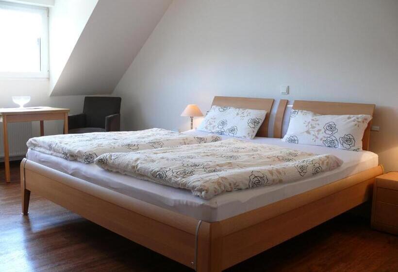 ペンション Ferienweingut Wolfgang Adamy