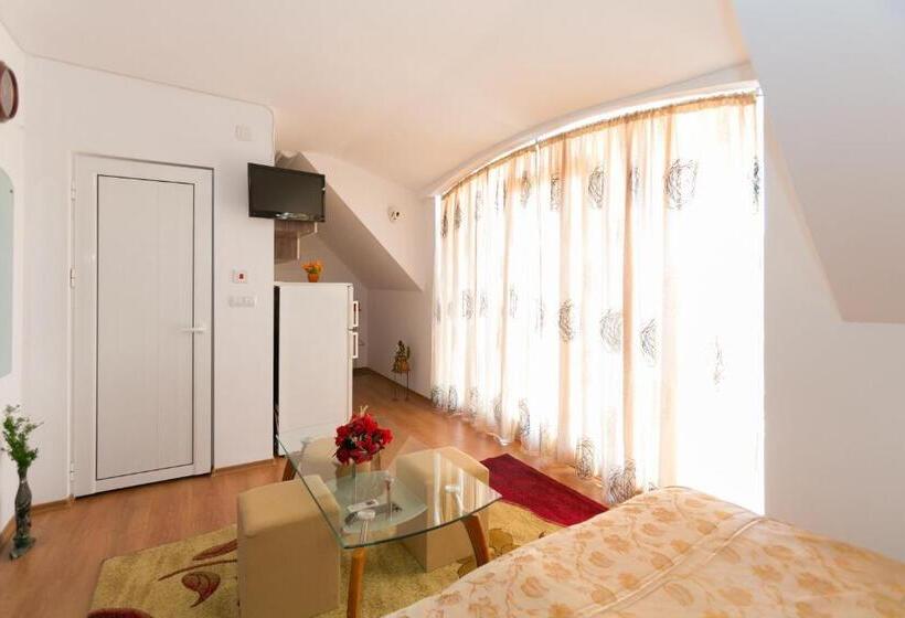 بنسيون Guest Rooms Tivona