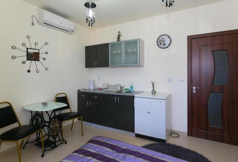 بنسيون Guest Rooms Tivona