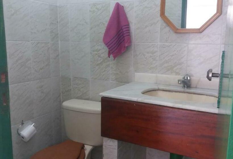 פנסיון Lagoa Encantada I