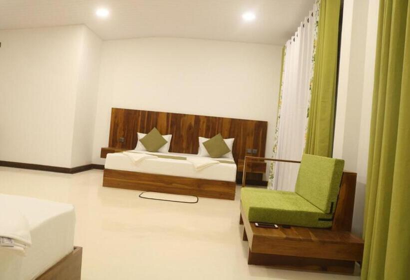 Пансион New Sandra Guesthouse