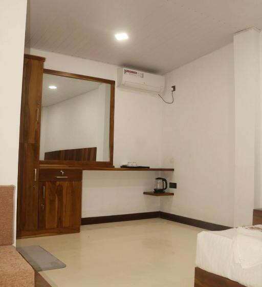 Пансион New Sandra Guesthouse