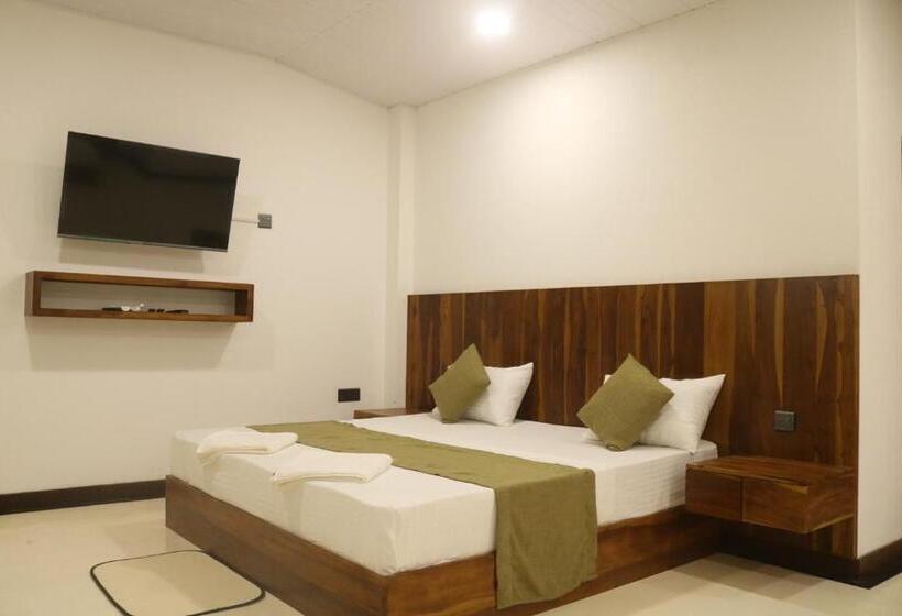 Пансион New Sandra Guesthouse