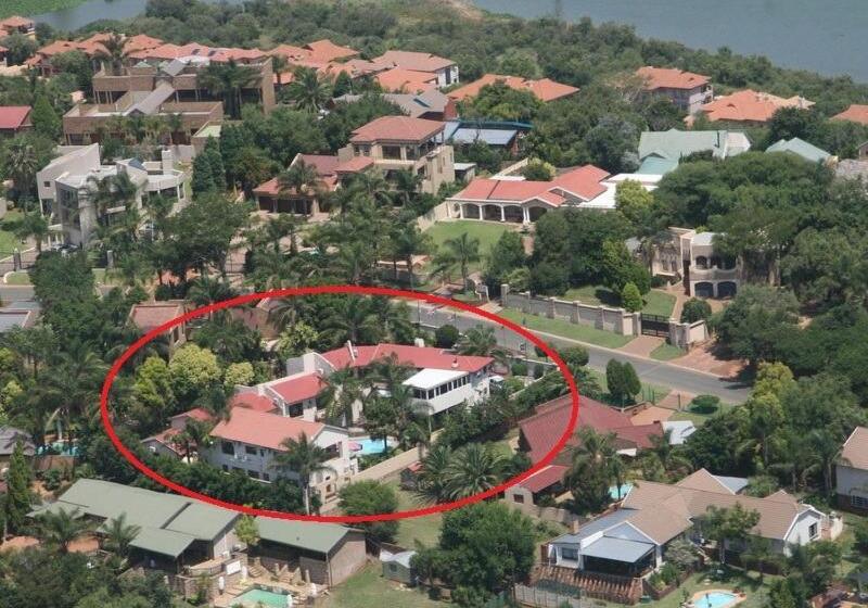 פנסיון Ponciana Superior Guesthouse