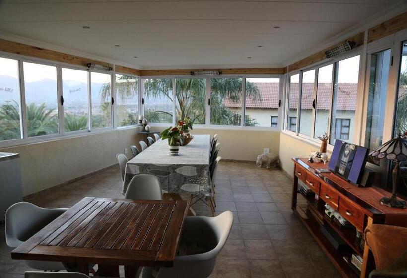 פנסיון Ponciana Superior Guesthouse