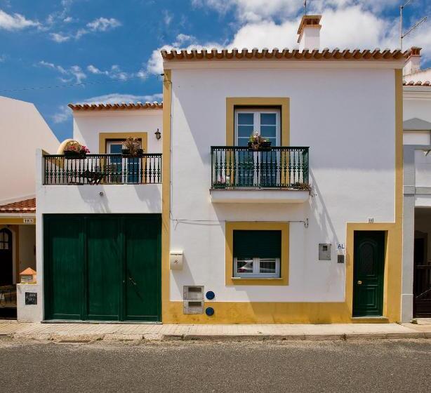 پانسیون Retromovement House