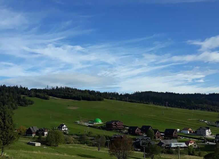 پانسیون Spring Chalet