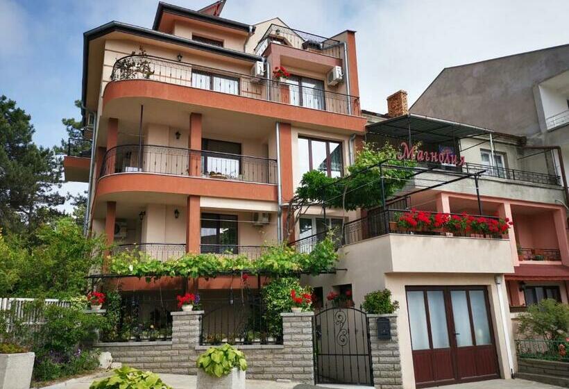 ペンション Villa Magnolia