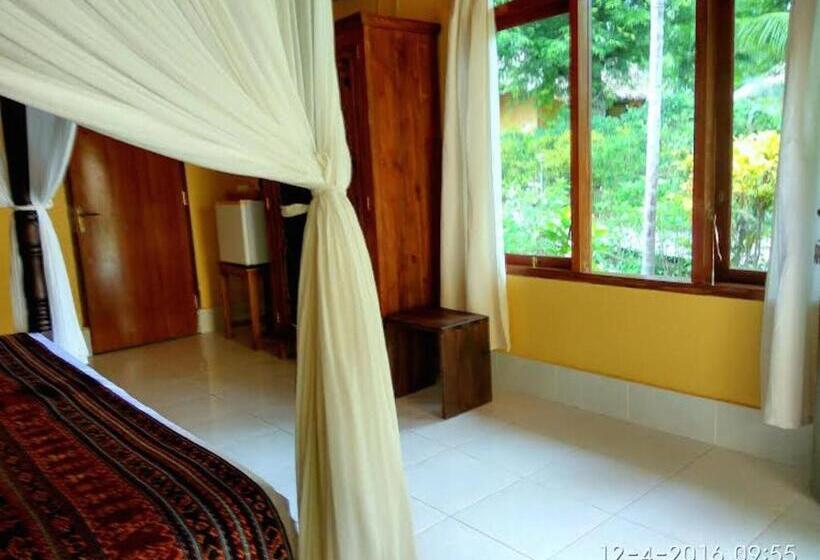 Sea World Club Beach Resort & Dive Center