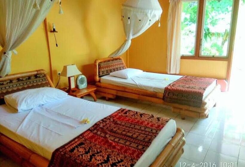 Sea World Club Beach Resort & Dive Center