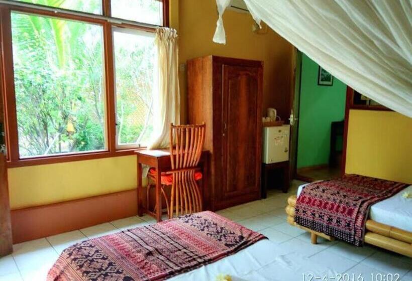 Sea World Club Beach Resort & Dive Center