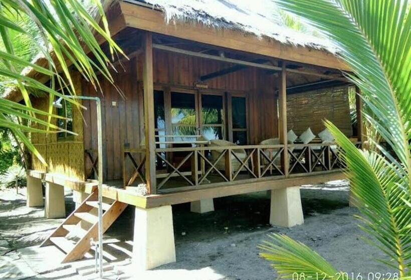 Sea World Club Beach Resort & Dive Center