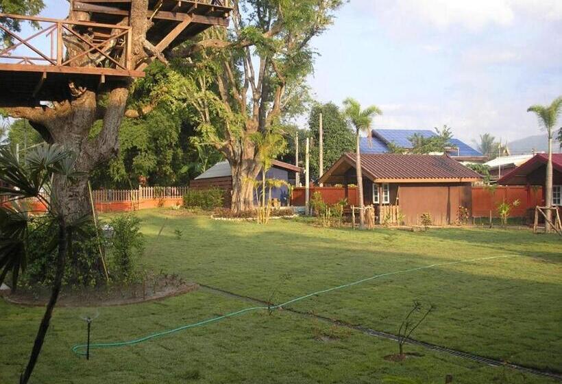 Tamarind Grand Resort Mae Sariang