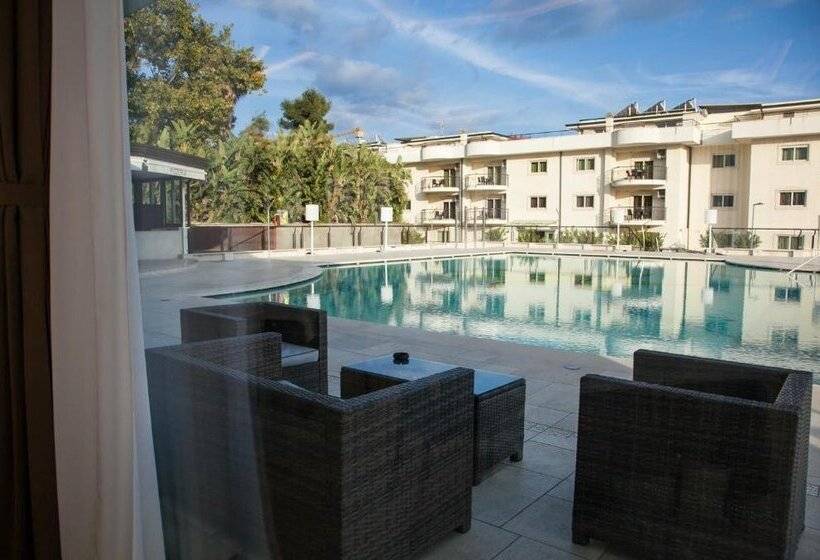 4 Spa Resort