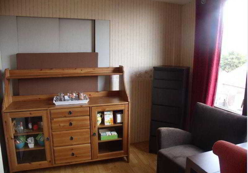 ベッドアンドブレックファースト Bed&Breakfast De Haven