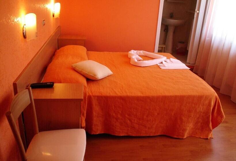 ベッドアンドブレックファースト Santa Lucia