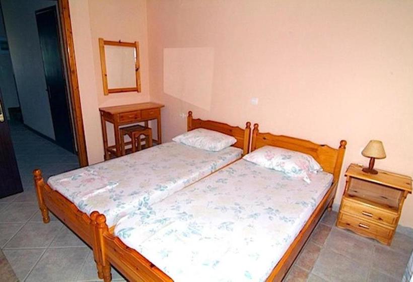 Chrysanthy Apartments