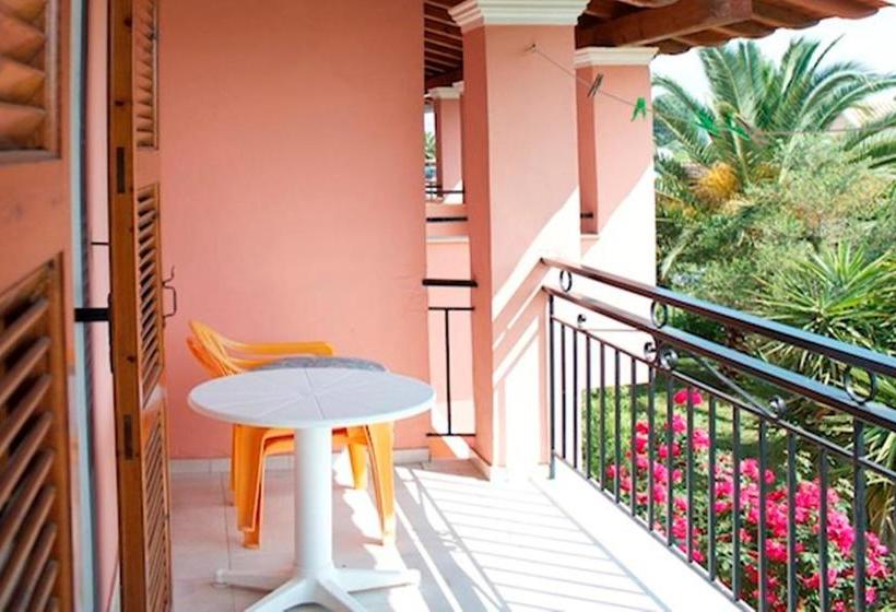 Chrysanthy Apartments