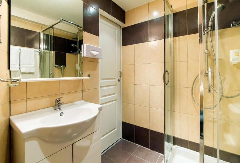 Florella Achard Residence