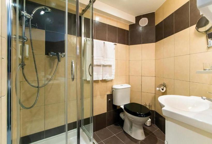 Florella Achard Residence