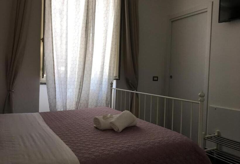 Golden Mile B&b