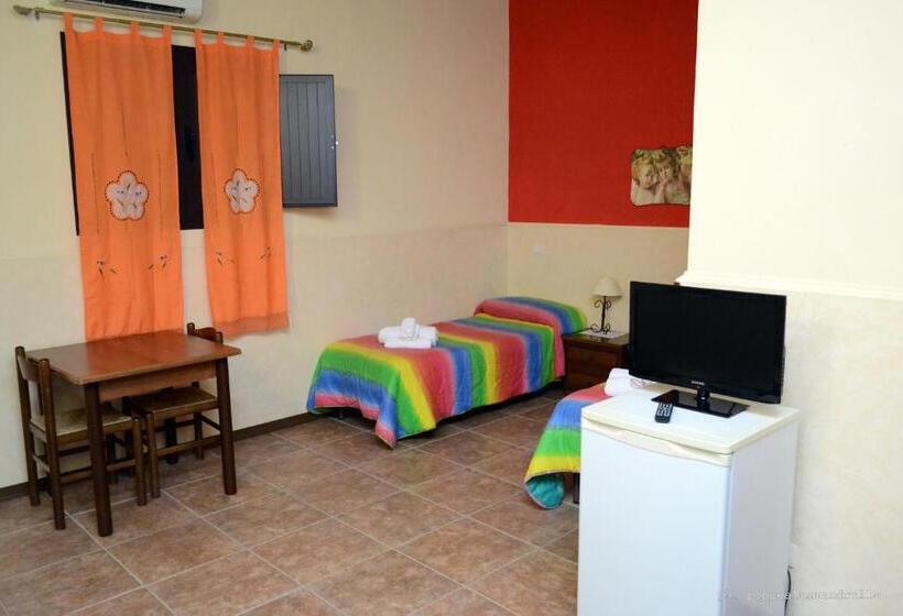 Хостел Agriturismo La Maddalena