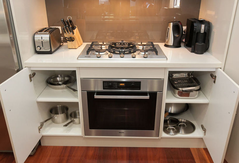 Отель Abode Apartments Albury