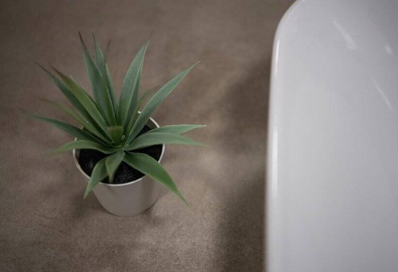 Отель Alianthos Suites