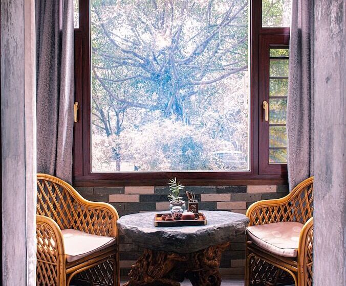 Отель Aroma Tea House